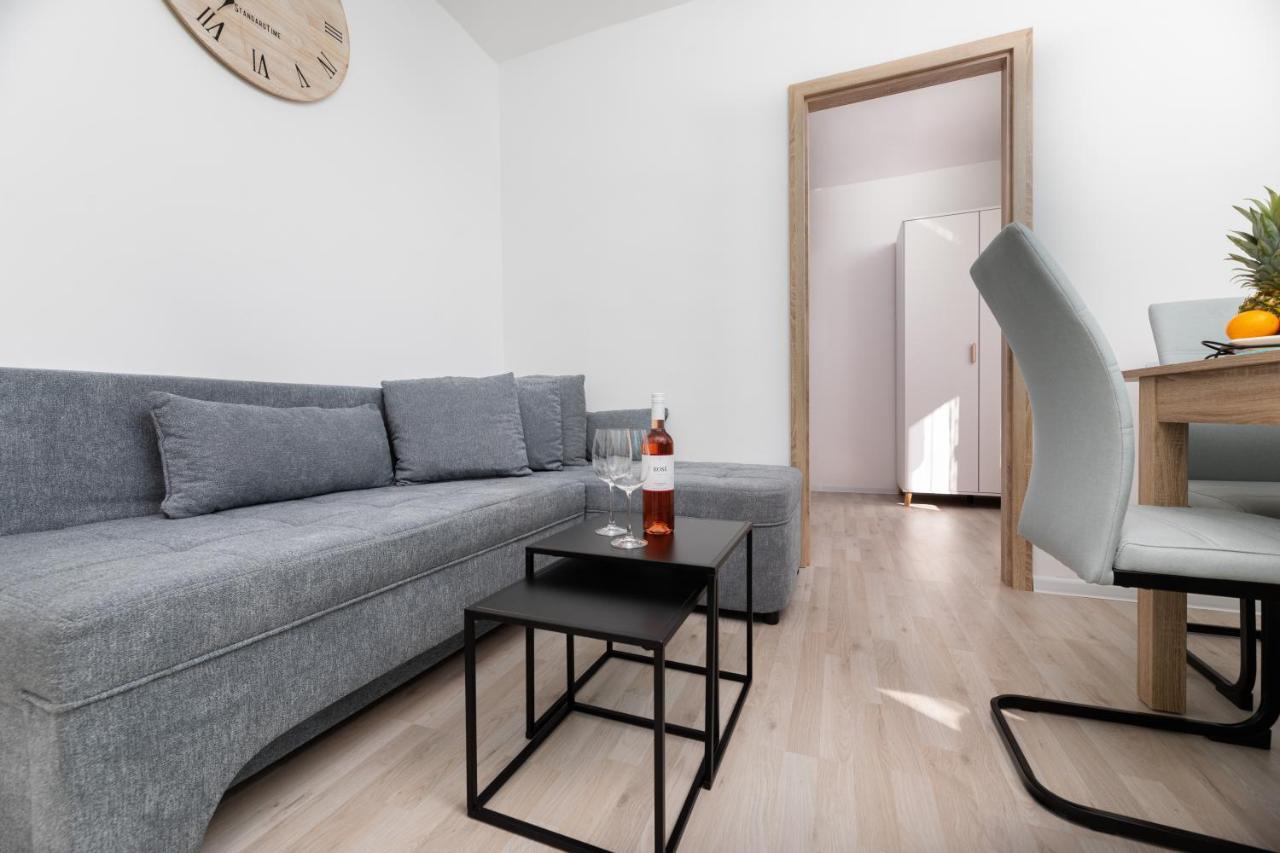 Apartments Aisa* Countryside Holiday Just 500M From The Beach! Krk Town Esterno foto