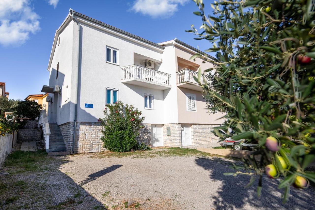 Apartments Aisa* Countryside Holiday Just 500M From The Beach! Krk Town Esterno foto